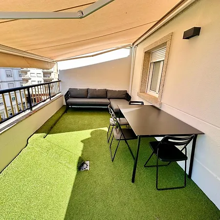 Edificio Granamar Con Piscina En